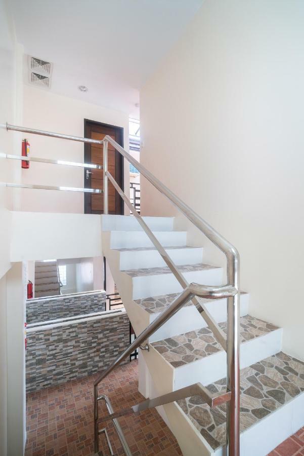 Oyo 199 Solange Apartelle Davao Exterior photo