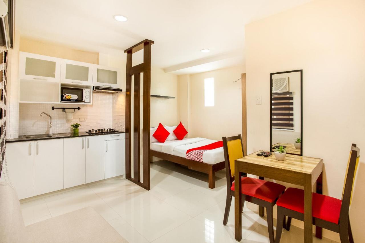 Oyo 199 Solange Apartelle Davao Exterior photo