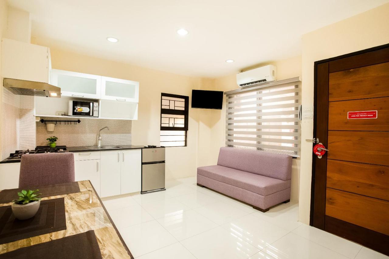 Oyo 199 Solange Apartelle Davao Exterior photo